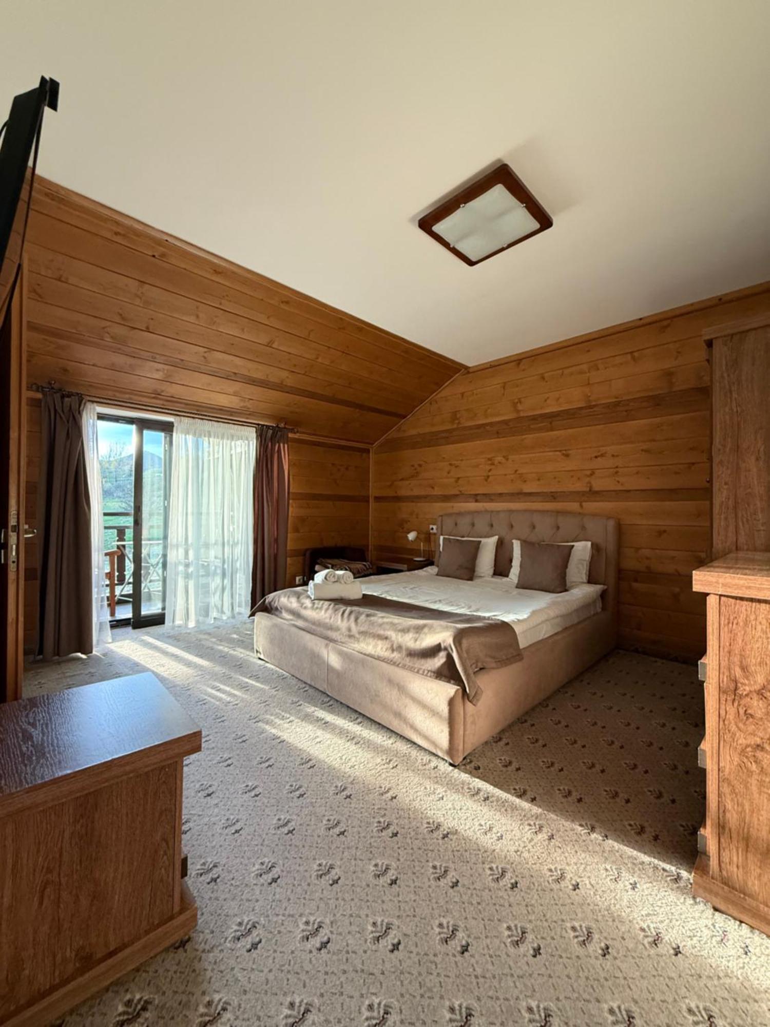 Residence Chalet & Nesh Tatariv Kültér fotó
